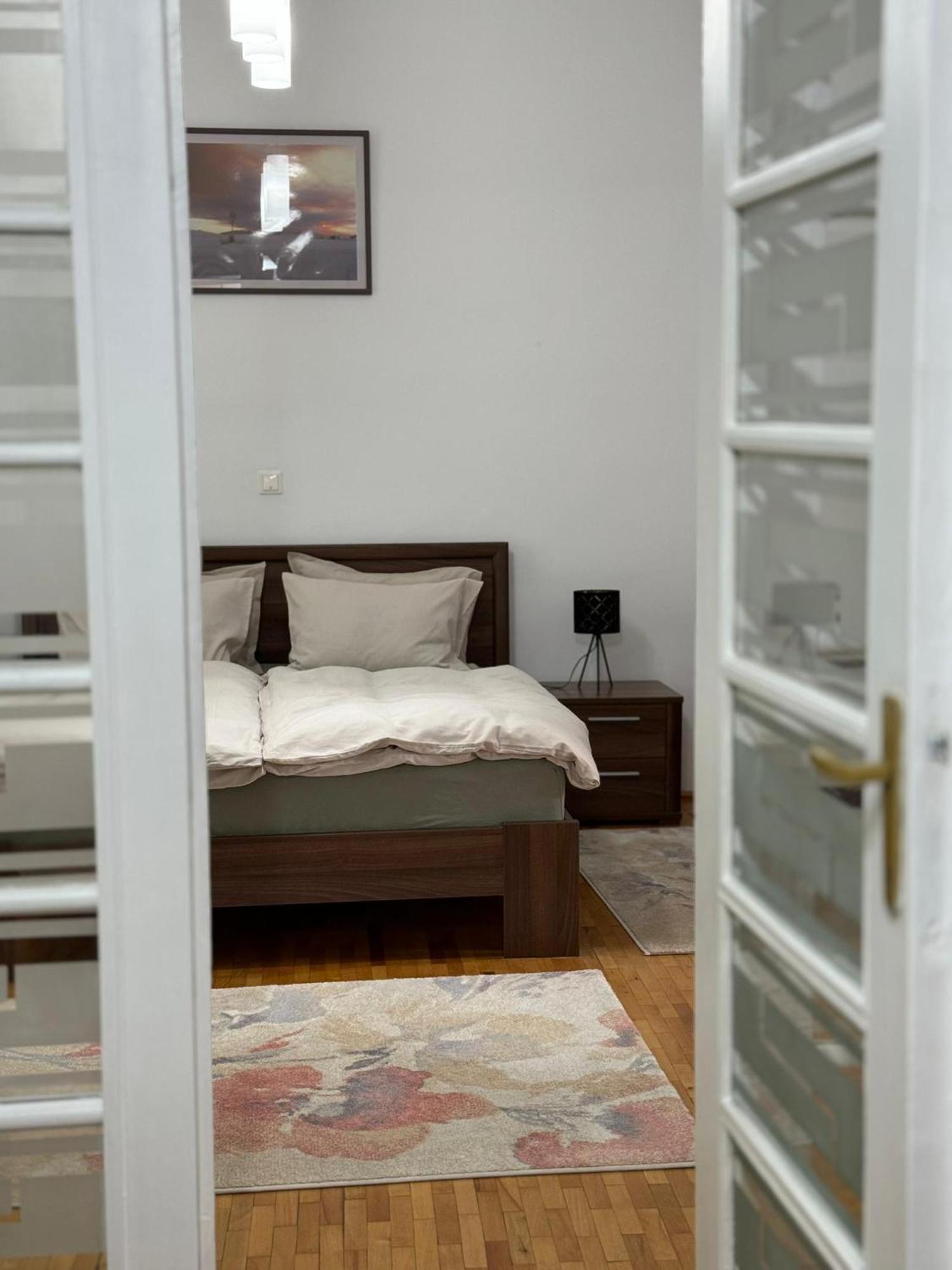 Apartament Victoria 티미쇼아라 외부 사진