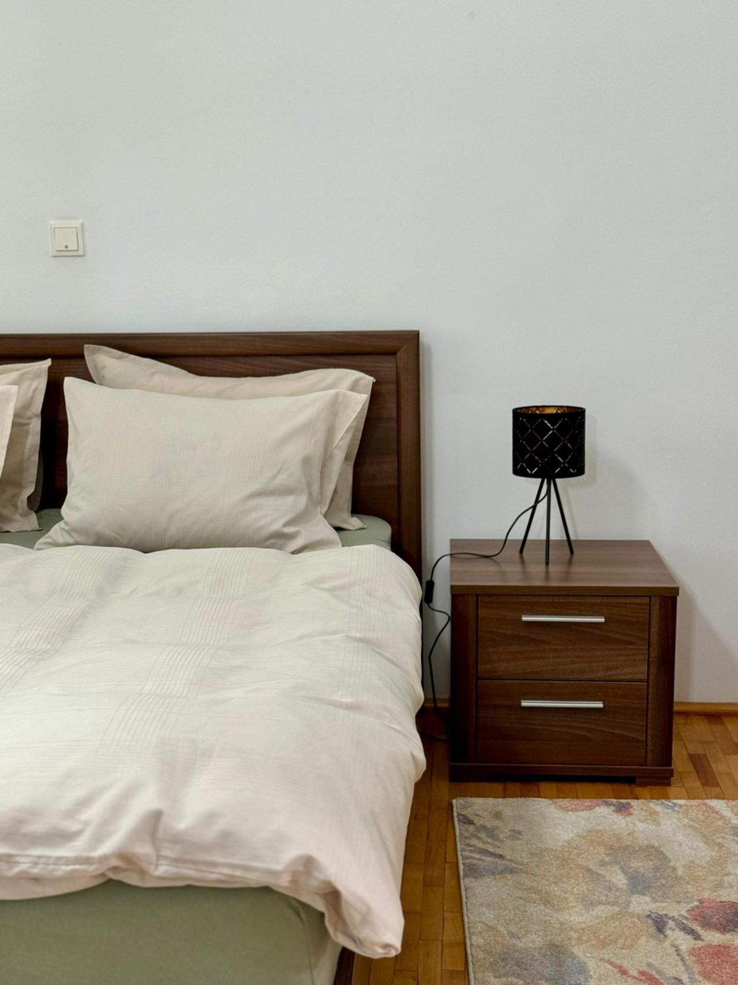Apartament Victoria 티미쇼아라 외부 사진